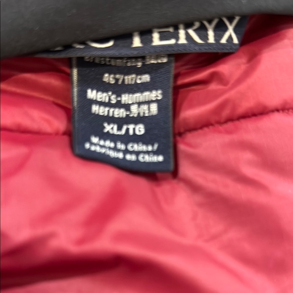 Arc'teryx Men's Vibrant Orange Ski Jacket - Picture 9 of 9